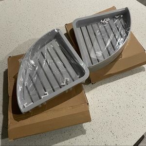 💚 NIB Gray corner shelves